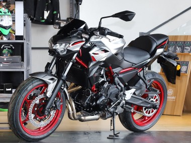 2020-2025 Kawasaki Ninja Z650 Motorcycle Fairings - Black Silver Red